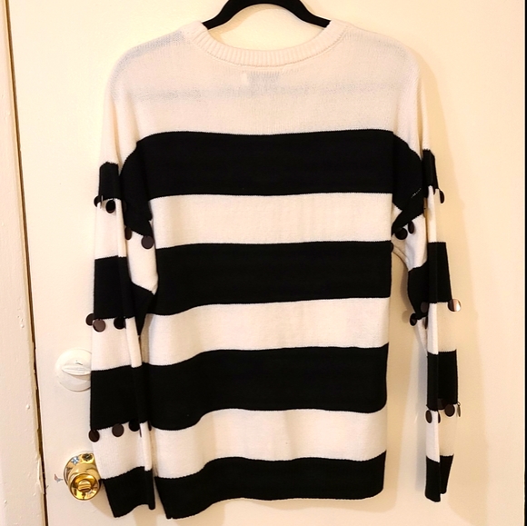 Sweater with Sequins - Picture 2 of 3